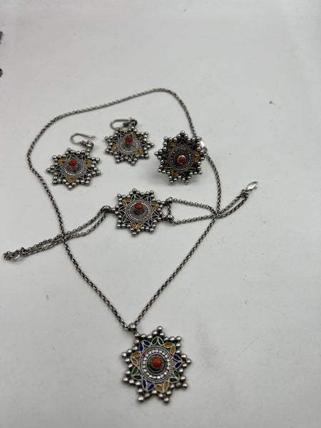 Une parure bijoux kabyle